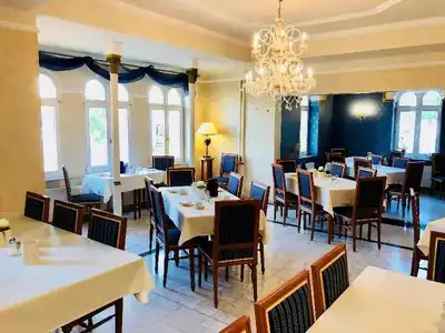 am Bayrischen Platz - 22