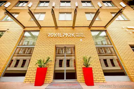 Royal Park Boutique - 27