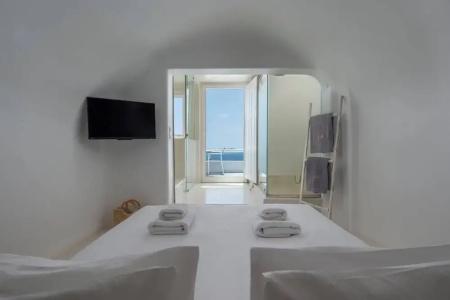 Sophia Oia View - 42