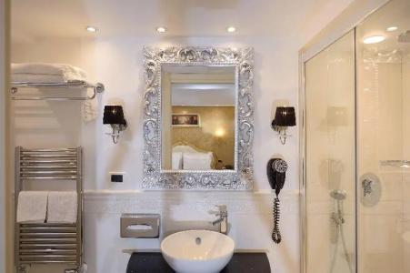Olimpia Venice, BW signature collection - 48