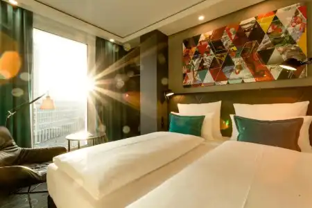 Motel One Frankfurt-Römer - 22