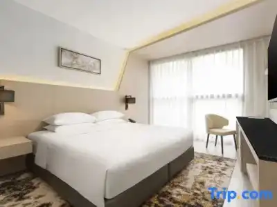 Hyatt Place Bangkok Sukhumvit 1 - 51