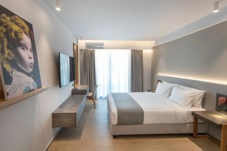 The Residences - 13