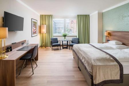 Best Western Plus Excelsior - 50