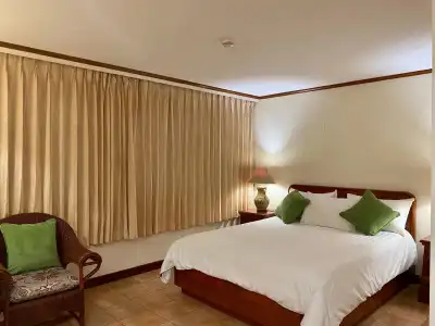 Surin Bay Inn - 29