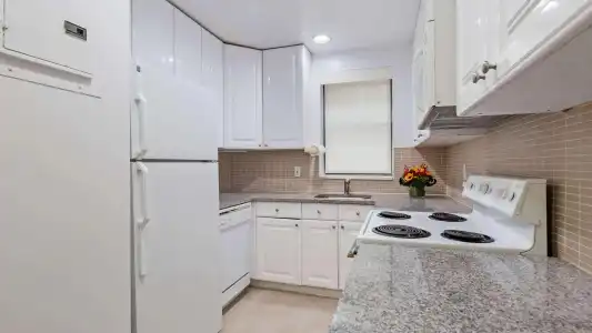 Best Western Plus Hospitality House - 27