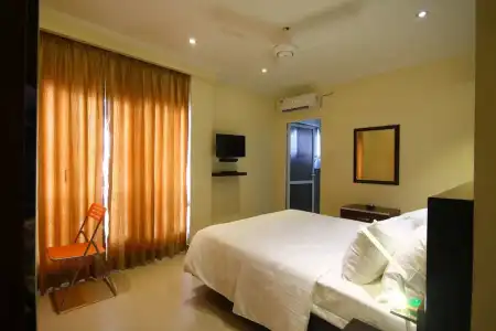 Splendid Holiday Guest House - 25