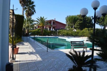 Unico Serrone Palace - 7