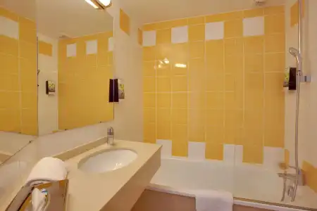 Sure by Best Western Bordeaux Lac - 7