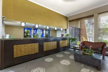 Royal Sun & Suites - 1