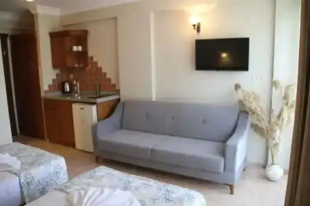 Rosy Suites - 115