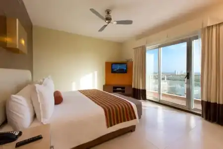 Krystal Urban Cancun & Beach Club - 45