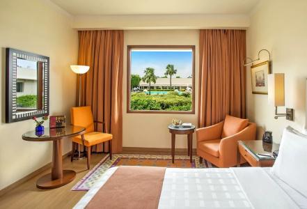 Trident, Agra - 70