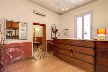 Everest Inn Rome - 21