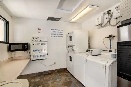 Motel 6 Dallas, TX - Forest Lane - 18