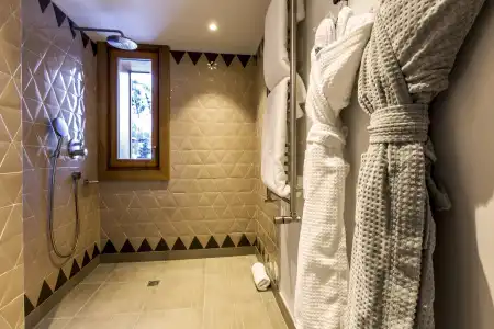 Le Yule & Spa - 8