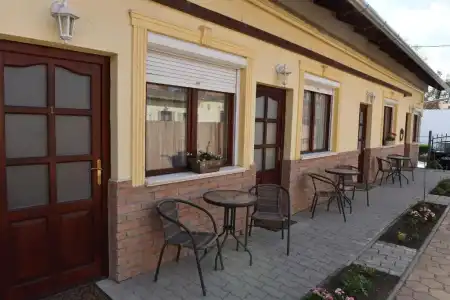 Guest House Romantika Panzio - 18