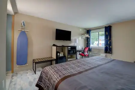 Yankee Clipper Inn, SureStay Collection by Best Western - 21