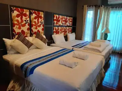 Buraphat Resort - 3