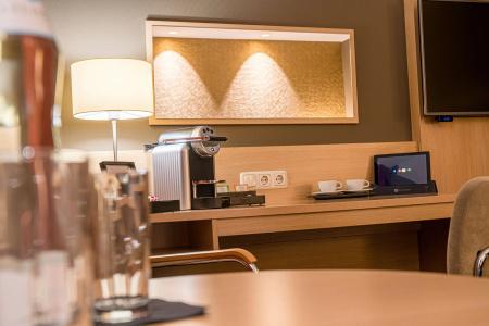 Best Western Premier Central Leonhard - 36