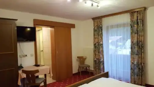 Valisera - 26