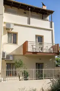 Rania Studios - 86