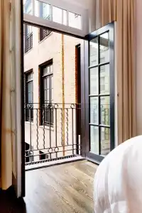 The Mercer - 68