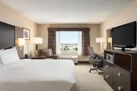 DoubleTree by Hilton Wichita Airport - 37