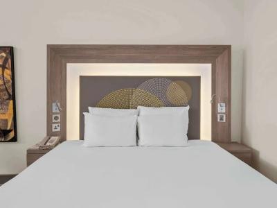 Novotel World Trade Centre Dubai - 42