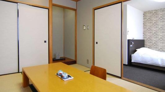 Takamatsu Kokusai - 30