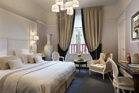 Hôtel Barrière l'Hermitage - 51