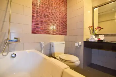 J Residence - 40