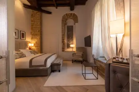 Donati Luxury Tower Suites - 4