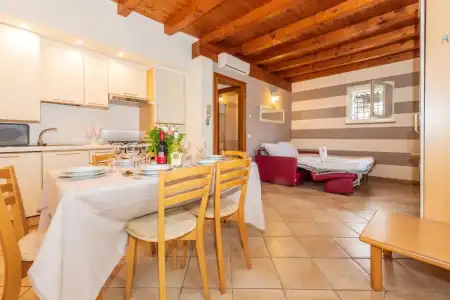 Bertoletta Village Apartments - 79