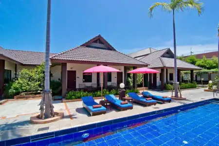 Rose Bay Resort - 22