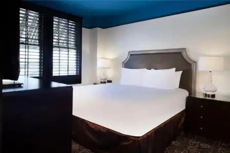 Crowne Plaza Key West-La Concha - 79