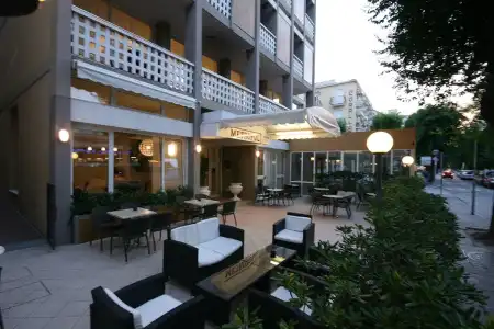 Metropol - 8