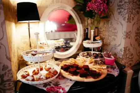 Vintage Boutique - 12