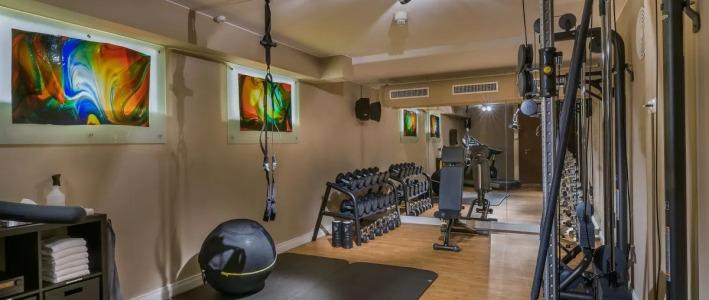 ADELANTE Boutique - 18