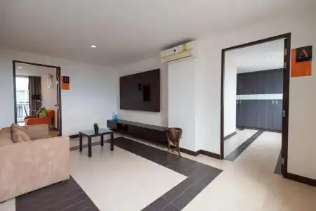 J Pattaya - 142