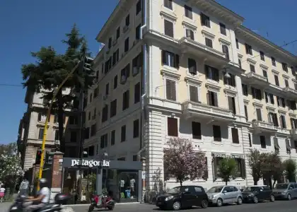 Center 2 - 24
