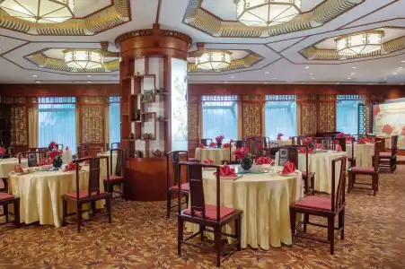 Grand Skylight Royal - 18