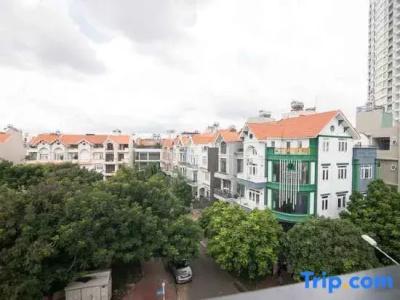 Bin Bin 7 - Near Ton Duc Thang University - 58