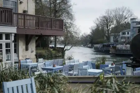 The Head of the River - 15