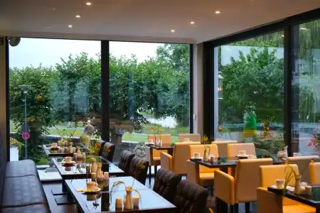 Rheinblick - 10