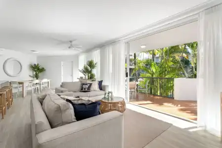 Noosa Tropicana - 212