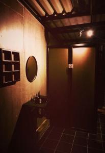84 Gallery - 6