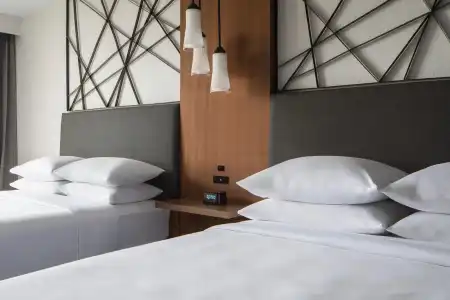 Houston Marriott South at Hobby Airport - 4