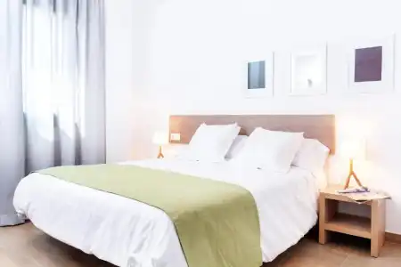 Feelathome Plaza Apartments - 53