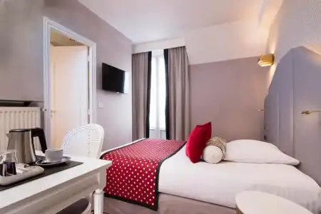 Victor Hugo Paris Kléber - 28